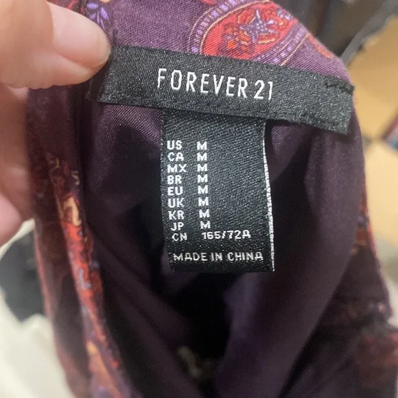 Women’s mini skirt size medium - Picture 6 of 6